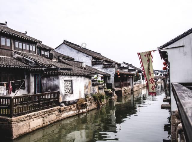 比亚迪武汉弗迪:生产的刀片电池拥有600多项专利